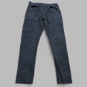 Casual jeans great for styling, faded wash.